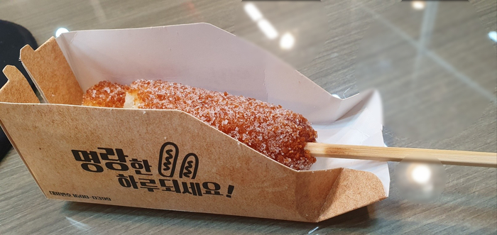  명랑핫도그로 아침 시작합니다.ㅎㅎㅎ