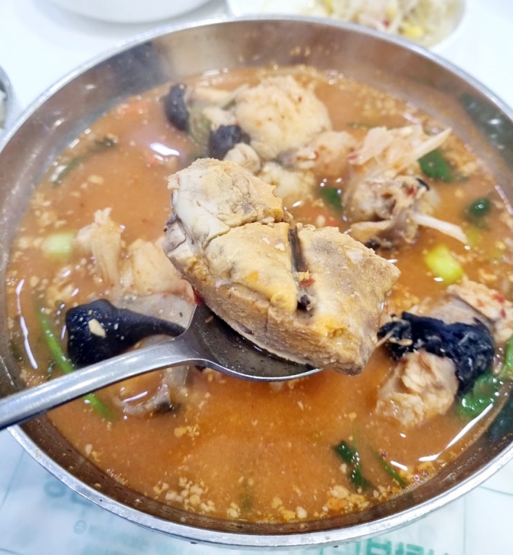  속을 시원하게 풀어주는 아귀탕 맛집 여수 복춘식당