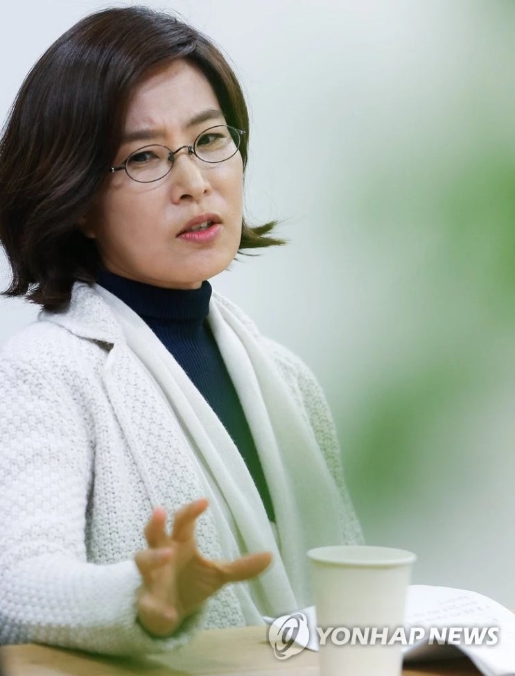 이선희 팬클럽 성명서 이승기 사태관련 후크엔터테인먼트 강력 요구 이선희 팬클럽 성명서 이승기 사태관련 후크엔터테인먼트 강력 요구