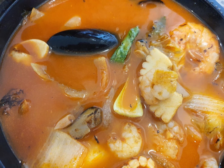  덕소 중국집 장인반점 짜장면과 불향 좋은 짬뽕 맛도 좋고 양도 넉넉하다.