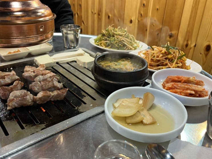  상록수고기집 '불타는연탄구이' 새싹인삼 주는 안산고기맛집