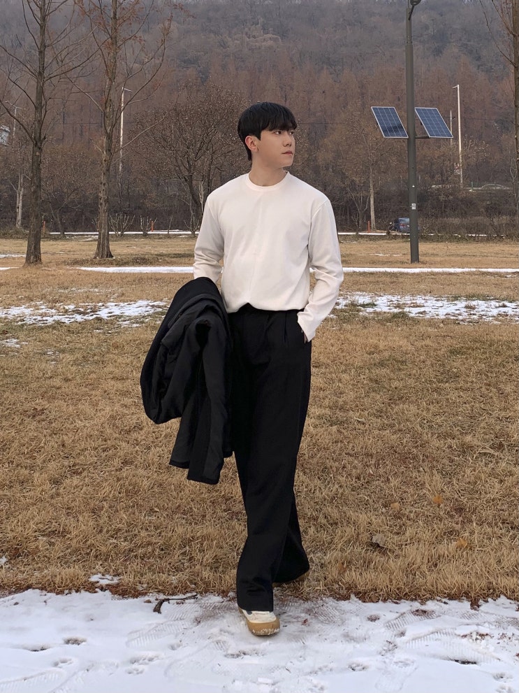  시그니처 더블턱 남성 와이드 슬랙스 코디 추천해