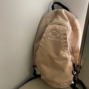 [MISCHIEF] RHOMBUS BACKPACK BEIGE 미스치프 롬버스 백팩 베이지 리뷰