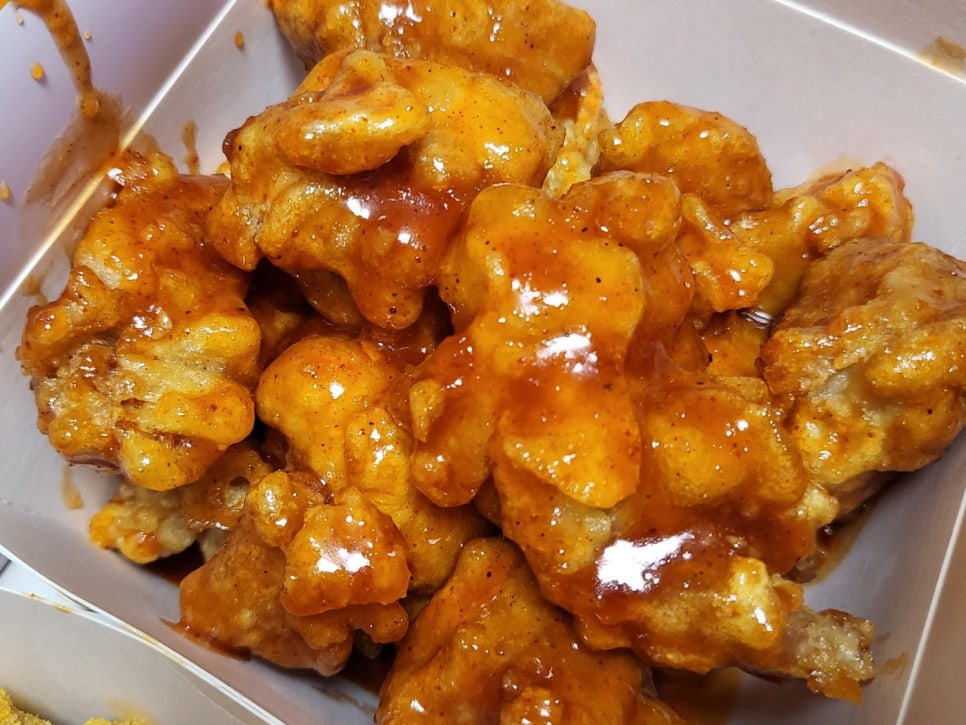 치킨플러스 천안직산점 사진 6
