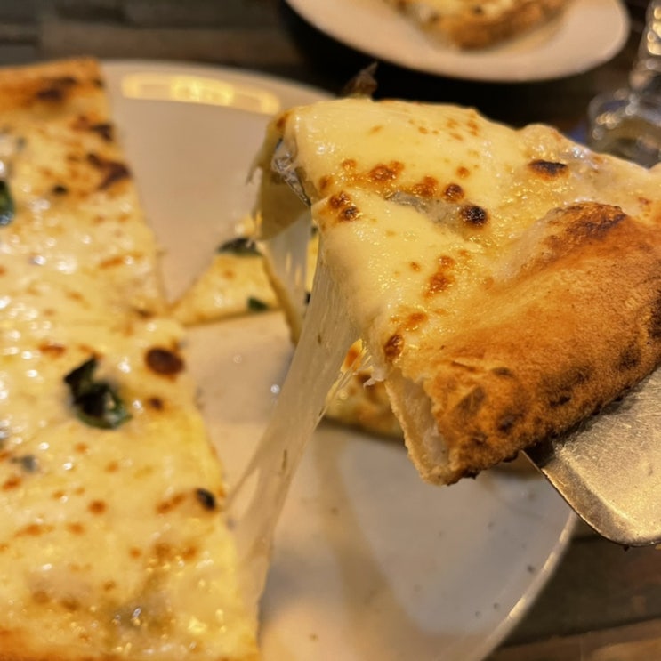  서울대입구역맛집 레그나나폴리 화덕피자 먹으러 가요