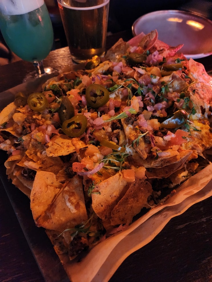  토론토 다운타운 술집 Ruby Soho :: Wagyu Nachoas 나쵸 맛집