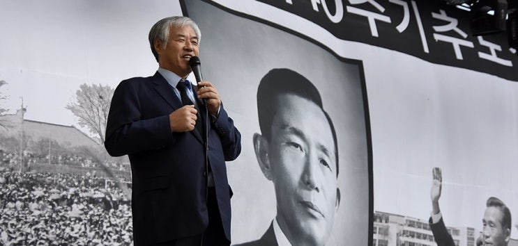 추모, 장례식 참여는 죽은 시체를 향한 우상숭배 추모, 장례식 참여는 죽은 시체를 향한 우상숭배
