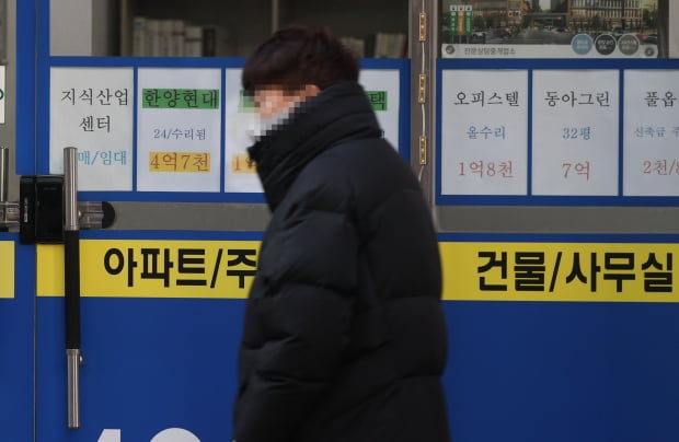 "송도로 이사 온 거 후회막심…크리스마스 기분도 안 나요" "송도로 이사 온 거 후회막심…크리스마스 기분도 안 나요"