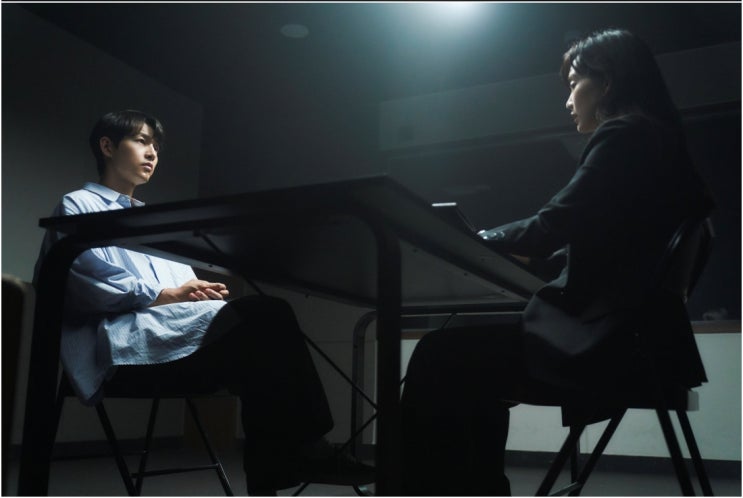 <재벌집 막내아들> 15화 리뷰 _ 송중기 신현빈 취조실에서 재회 _ 복수 성공? <재벌집 막내아들> 15화 리뷰 _ 송중기 신현빈 취조실에서 재회 _ 복수 성공?