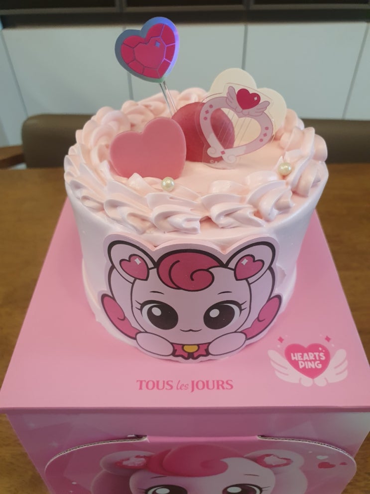  6살 뚜레쥬르 크리스마스 하츄핑 케이크!