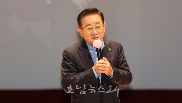  고흥군, 방송인 이홍렬 초청 ‘제141회 고흥행복강좌’ 개최