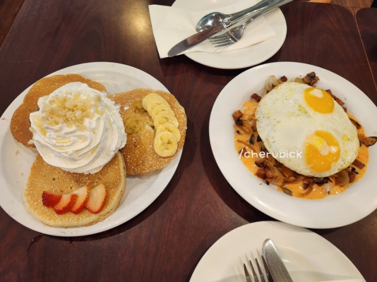  [괌_신혼여행] 괌 맛집 추천 / 에그앤띵스 Eggs 'n Things  / 브런치 / 차모르 전통 음식 / 팬케이크