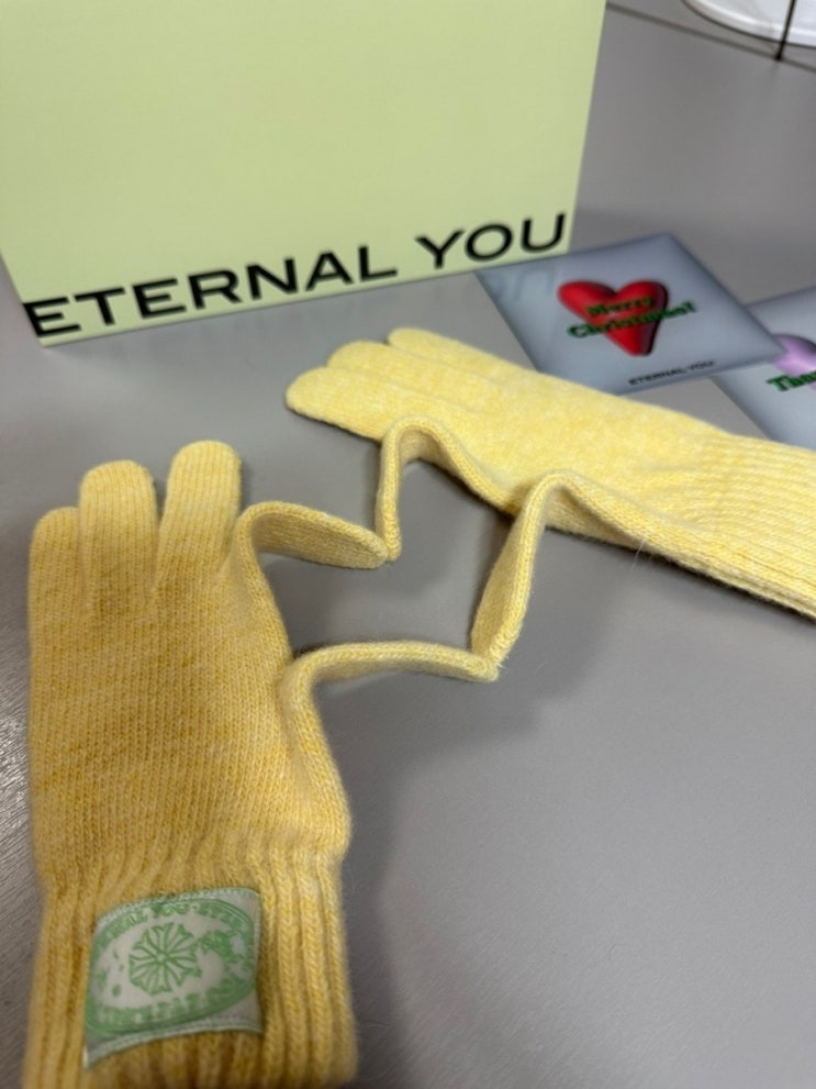  크리스마스 선물로 구입한 ETERNAL YOU 이터널유 겨울 털 장갑 후기
