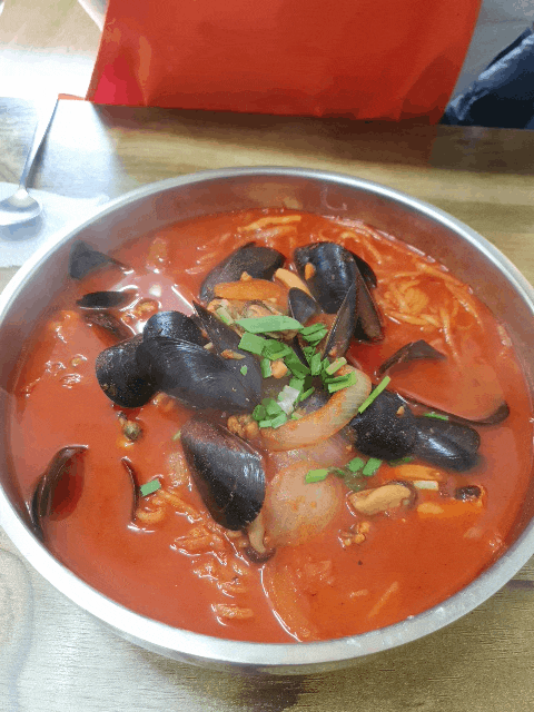  강릉 교동짬뽕 교동반점 차이점, 잘 검색해서 가세요! 햄스터 있는 짬뽕집