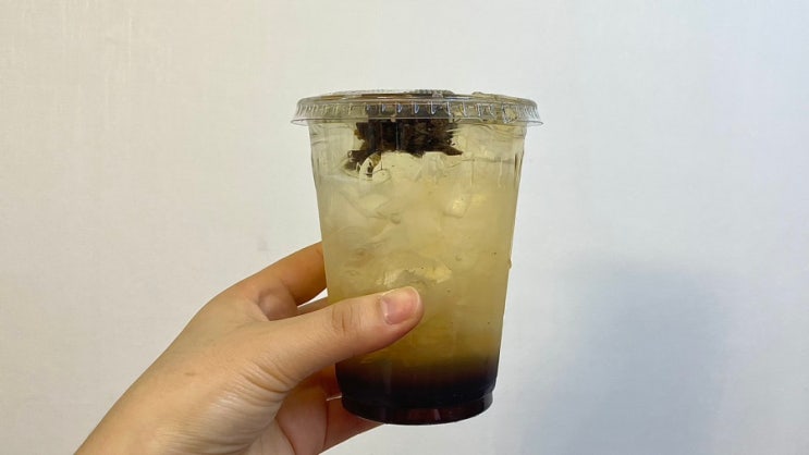  편의점 얼음컵과 레몬 아이스티, 오설록 티 조합
