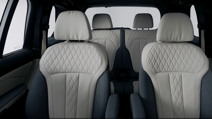  BMW X7 2023 디자인 및 성능
