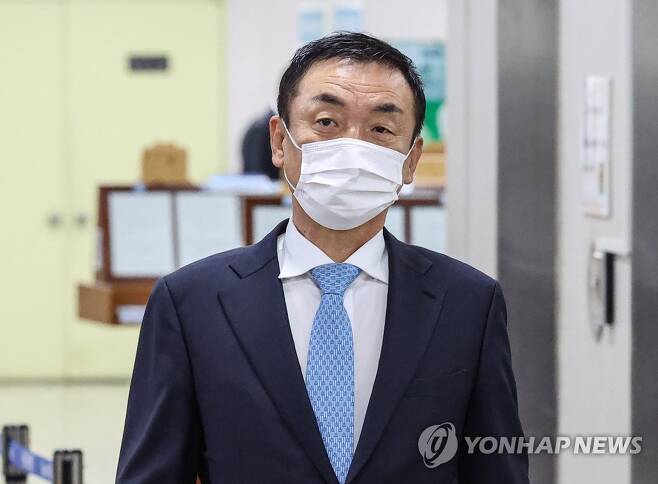 검찰, '도이치모터스 주가조작' 권오수에 징역 8년 구형 검찰, '도이치모터스 주가조작' 권오수에 징역 8년 구형
