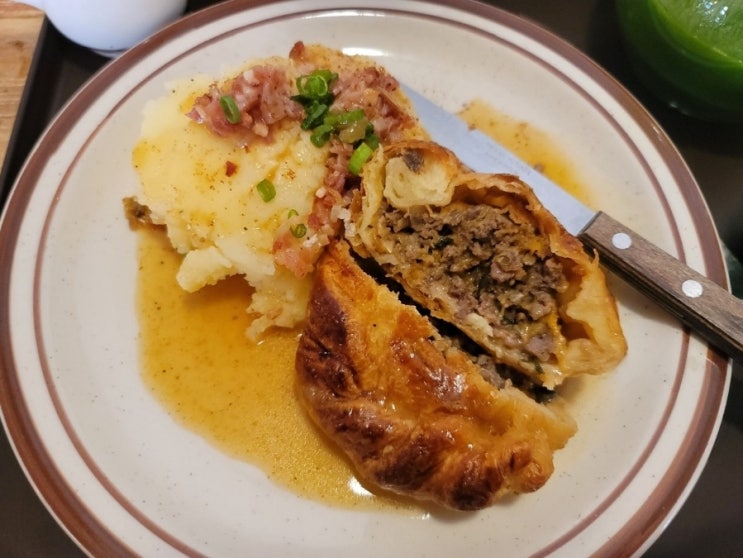  [잠실] 기다릴 가치가 있었던 석촌호수 파이 맛집, '진저베어' (평일 오후 웨이팅, 매장 취식& 포장)