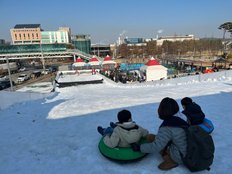  [아이와 대전여행] 유성 무료 어린이 눈썰매장 23일 개장! 세 곳 중 한 곳인 관평 동화울 수변공원 눈썰매장 4살아기 방문 후기