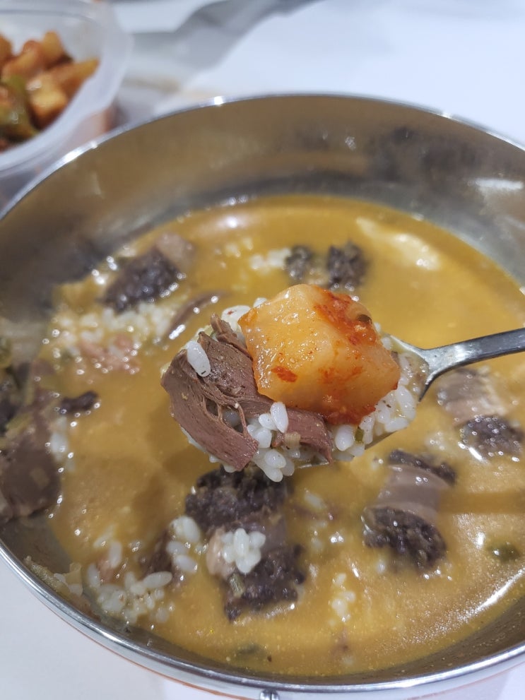  순대가 푸짐한 비비고 사골순댓국/영양성분