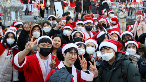 한국청소년재단 ‘사랑의몰래산타대작전’ 1004명의 아동들에게 따뜻함 선사, 아이들은 동심의 세계로