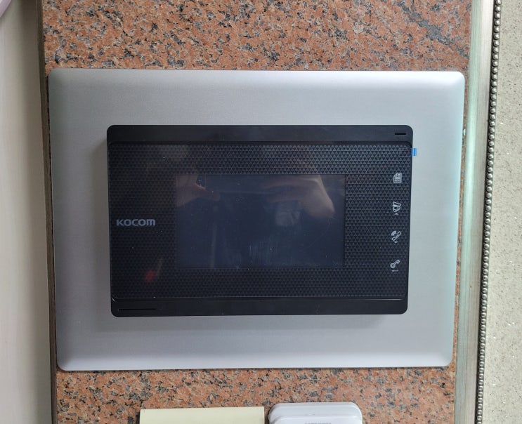 충주 연수동 삼성푸른2차아파트 코콤 아날로그 비디오폰 KVP-70C 설치