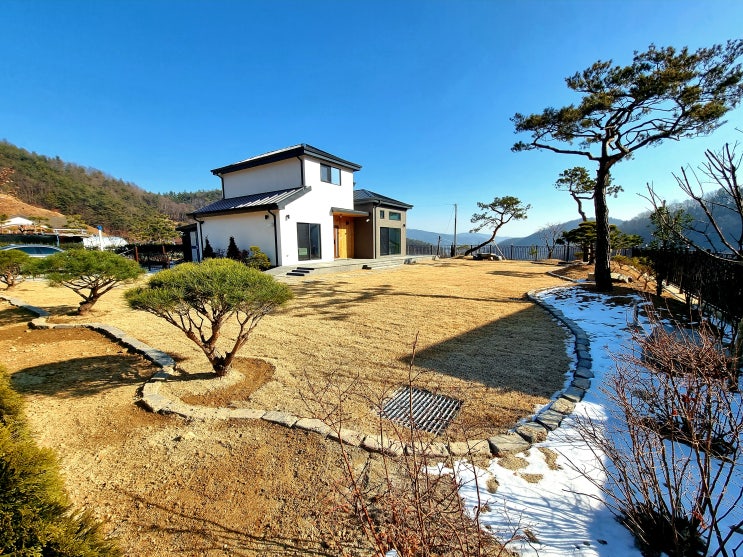  공주시 전원주택, 마당안 작은 수목원