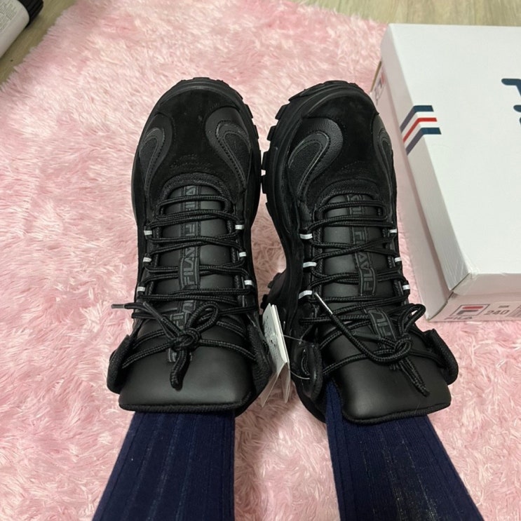  휠라 쉐이더 블랙 FS1RIB3122X 240 사이즈 후기 실착 사진 여자운동화 세일 후기