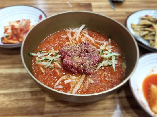  육회를 물회처럼 먹는 한우물회 맛집 경주 함양집 리뷰!!