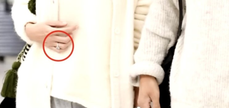  송중기 영국인 애인? 여친? 왠 다이아 반지가~