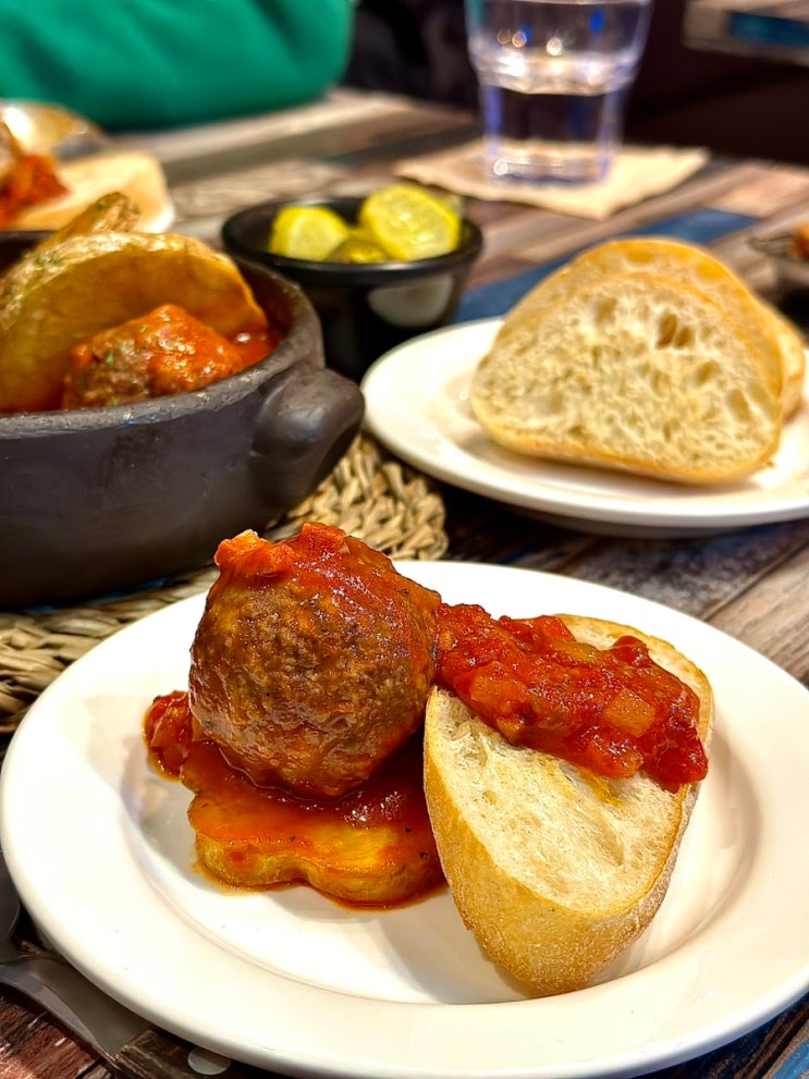  마곡 발산 맛집 / 현지식 스페인 요리 전문점 빈스 마곡점 / 빠에야 / 애견동반 테라스 / 콜키지 추천