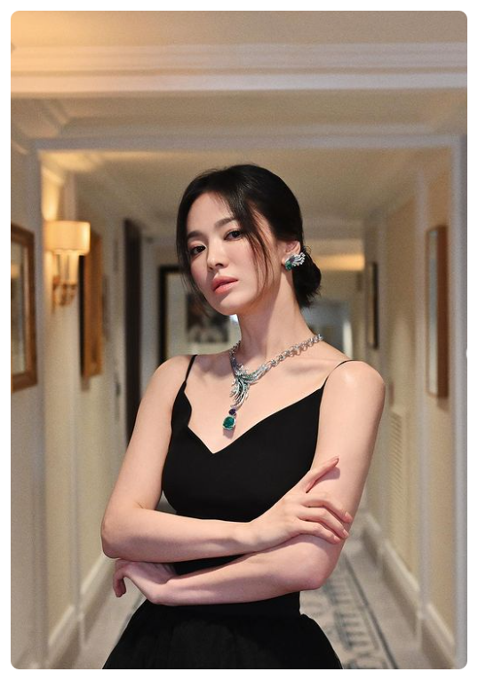 <b>송혜교</b> 근황 40대<b>미모</b> 인스타 프로필 더<b>글로리</b>