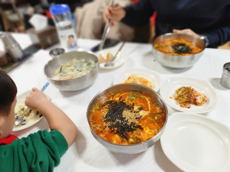  [강릉] 안목바다식당 / 해산물 아니고, 장칼국수집! 아이는 떡만두국