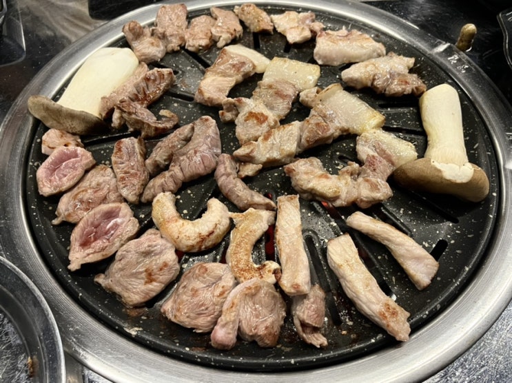  광주 첨단 맛집 “참숯돈돼지” 뒷고기, 삼겹살에 진심인 사장님 (메뉴판, 가격, 주차장…)