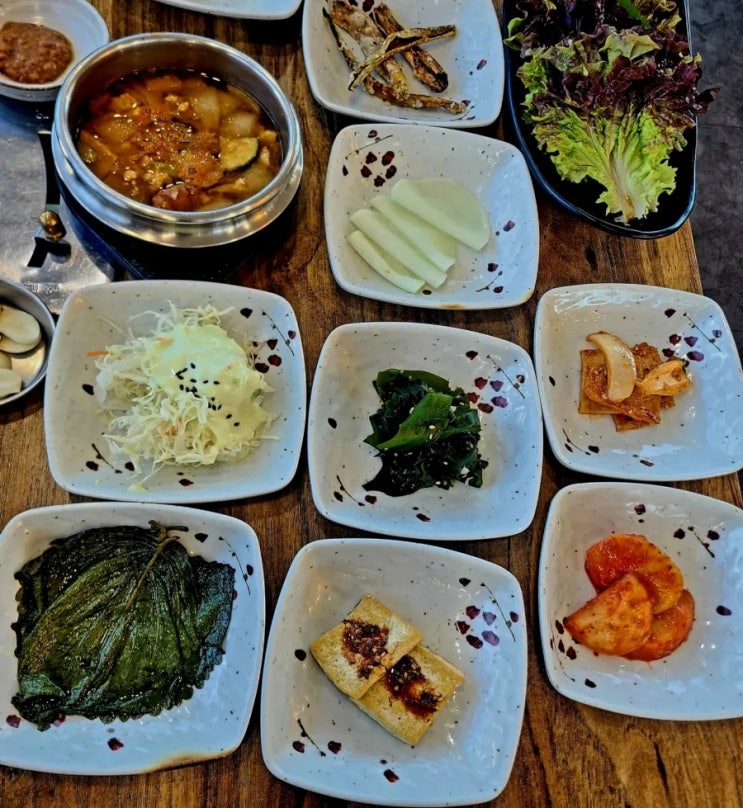  창원 덕동고기집 점심특선 밥무로고기무로