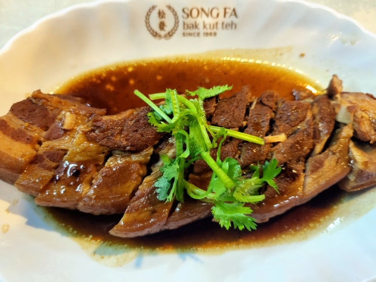  싱가포르 여행 맛집 송파 바쿠테 본점 차슈 삼겹살 조림 미슐랭 ??
