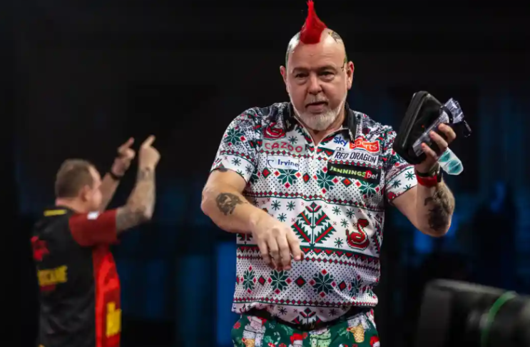 PDC 월드 다트입니다. Huybrechts는 Wright에게 충격을 주고 Price는 Van Barneveld를 패배시킵니다. PDC 월드 다트입니다. Huybrechts는 Wright에게 충격을 주고 Price는 Van Barneveld를 패배시킵니다.
