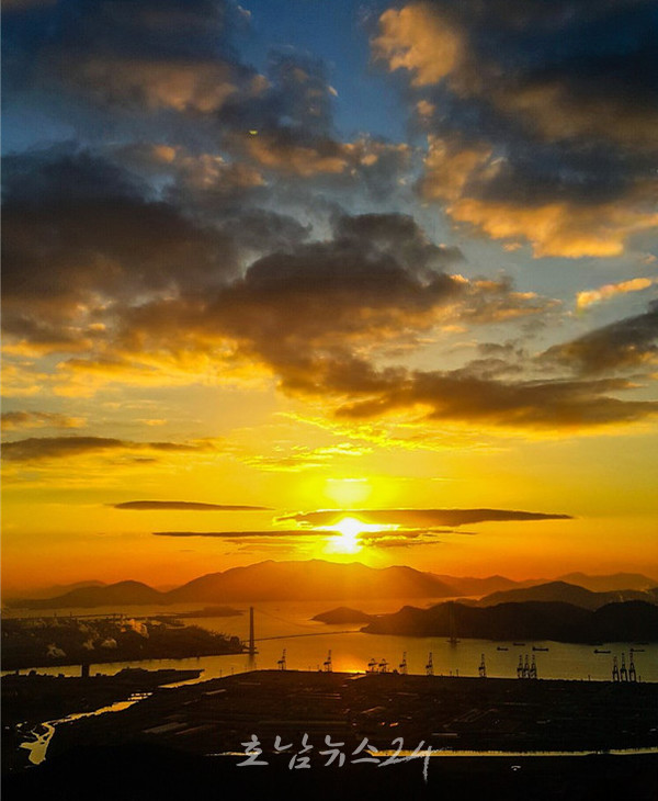  광양시, 임인년 마지막 해넘이와 희망찬 계묘년 첫 해돋이 볼수 있는 명소 구봉산 전망대, 배알도 섬 정원