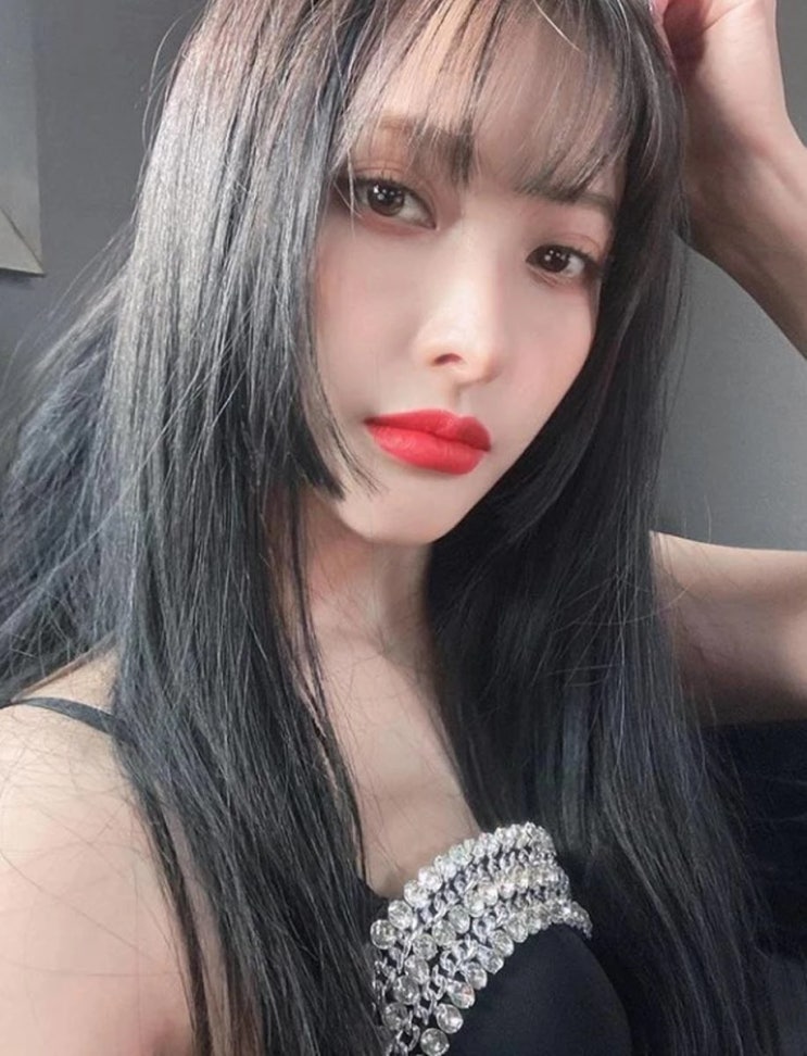 카라 멤버 박규리, 가슴 있다고 자랑하더니 과감하게 드러낸 상반신 아찔한 볼륨...망사 보디슈트 패션 카라 멤버 박규리, 가슴 있다고 자랑하더니 과감하게 드러낸 상반신 아찔한 볼륨...망사 보디슈트 패션