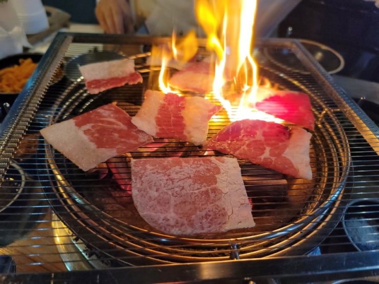  동작구고깃집 갓김치맛집& 야식핫도그(내돈내산,광고아님)