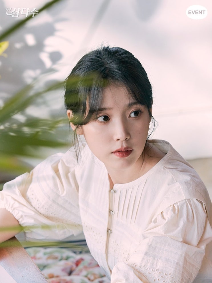 가수 아이유(이지은), 올해 소비자가 가장 선호한 광고 모델 1위...명장면 모음 가수 아이유(이지은), 올해 소비자가 가장 선호한 광고 모델 1위...명장면 모음