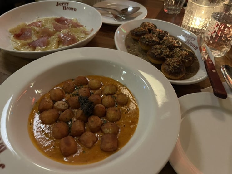  [맛집] 석촌호수 주변 데이트하기 좋은 맛집, 제리브라운 메뉴 및 예약 꿀팁