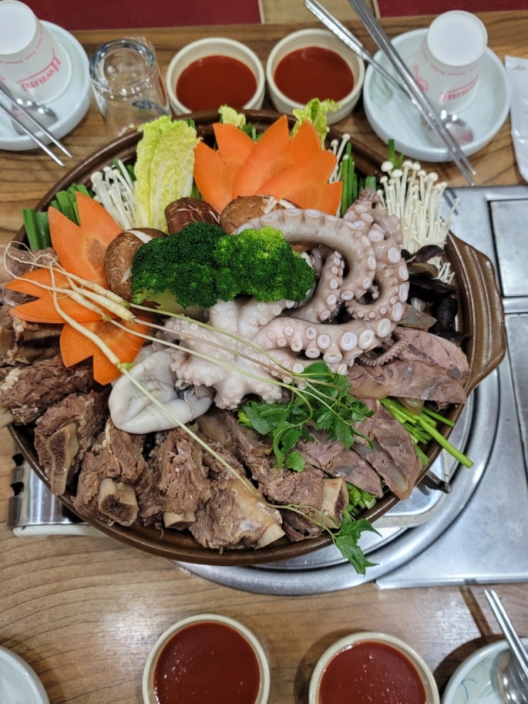  [대전/홍도동]뜨끈한 국물 갈낙쟁반과 해물파전이있는 <착한낙지>