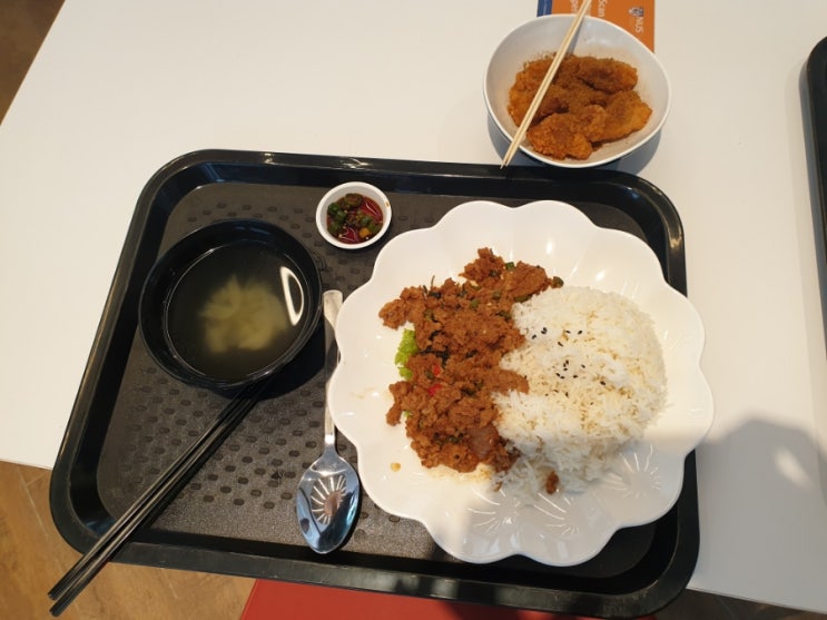  [싱가포르NUS]바질 잎 다진 고기 덮밥