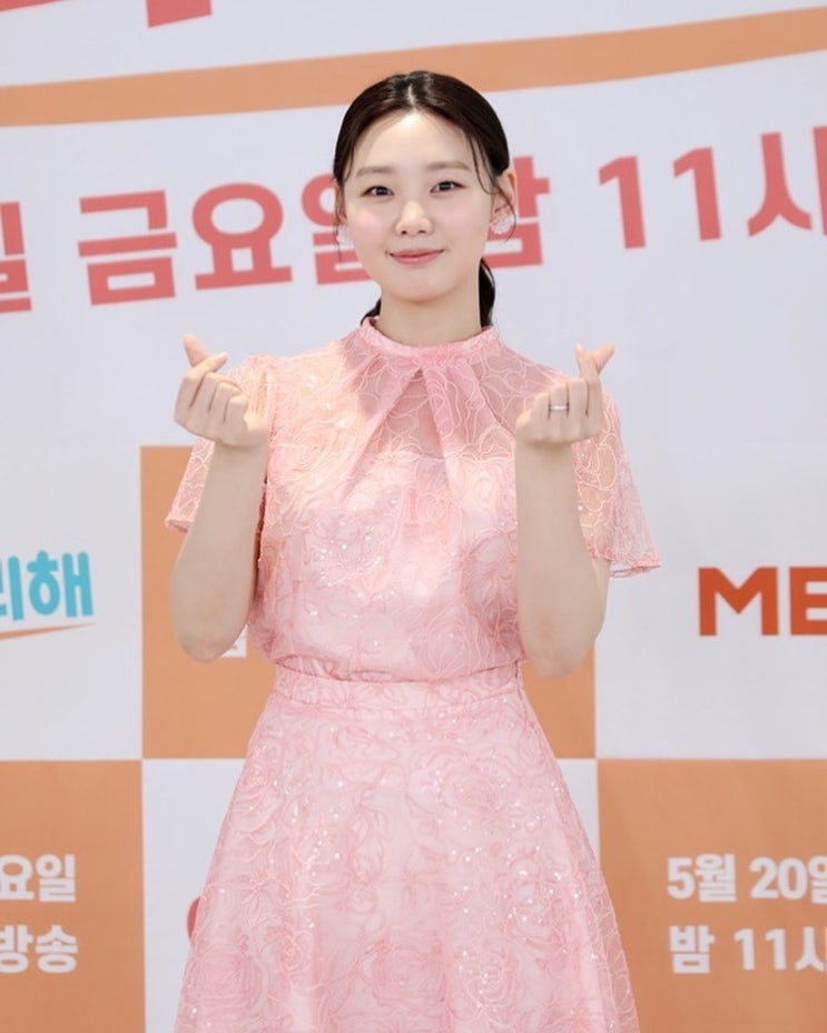 '최연소 아나운서' 김수민, 3년 만에 SBS 퇴사한 진짜 이유 "화면 속 나 예뻐 보이지 않아" '최연소 아나운서' 김수민, 3년 만에 SBS 퇴사한 진짜 이유 "화면 속 나 예뻐 보이지 않아"