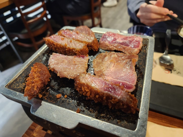  회사원 인증 서울 여의도 규카츠 맛집 '후라토식당' 방문 후기.