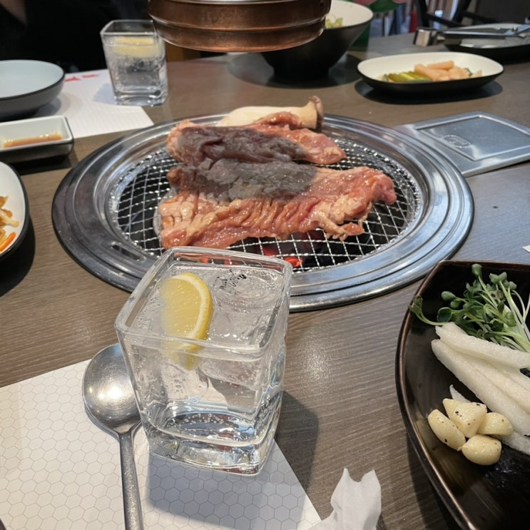  점심 회식 갈겼다 후후
