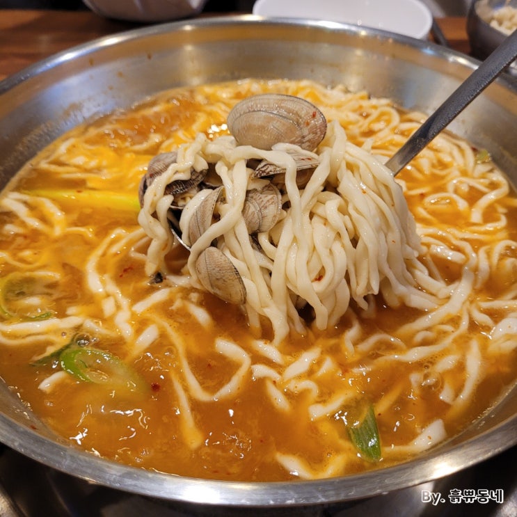  [청주 오창 맛집] 추운 겨울 아침부터 맛 볼 수 있는 따뜻한 국물과 보리밥에 칼국수까지 "장이네해물칼국수 본점"