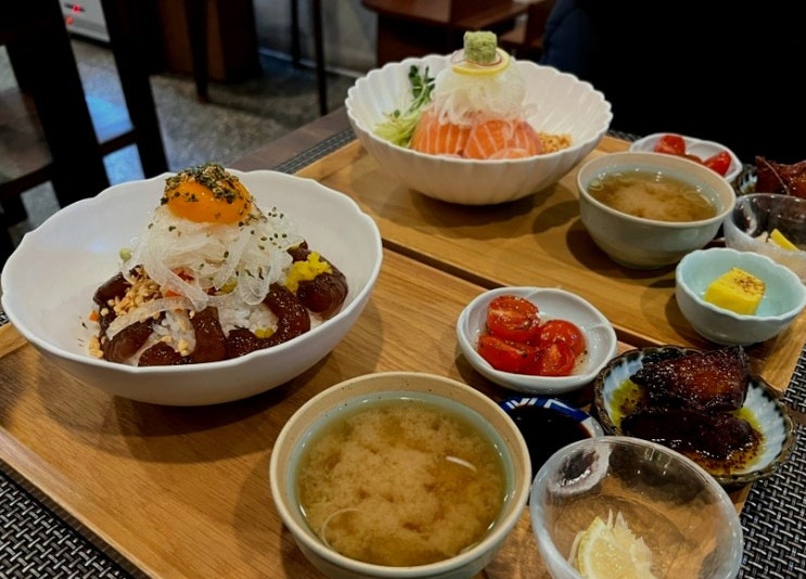  암사역 맛집 천호동 공원 근처 연어 덮밥이 맛있는 집 연우식당
