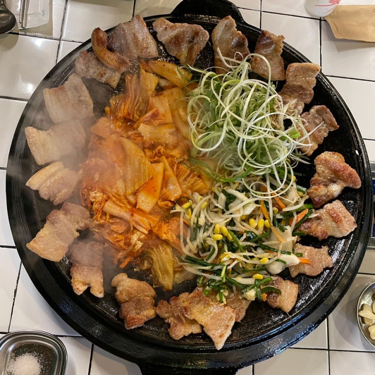  공주 신관동 맛집 팔팔무쇠삼겹/ 가성비, 가심비, 감성 다 잡은 솥뚜껑 삼겹살 맛집